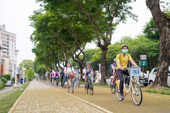 高雄乘風而騎活動  騎車、玩樂、品美食 一次滿足！